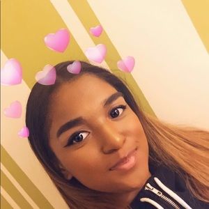 Meet your Posher, Sierra